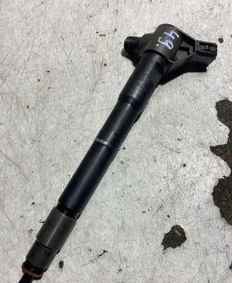Mazda 6 Fuel injector SH0113H50