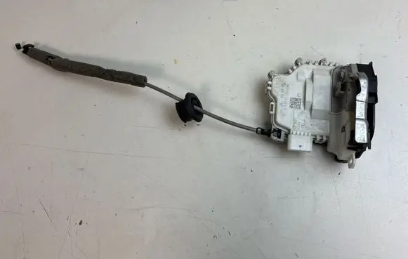 Audi Q5 SQ5 Rear door lock 8X0839015D