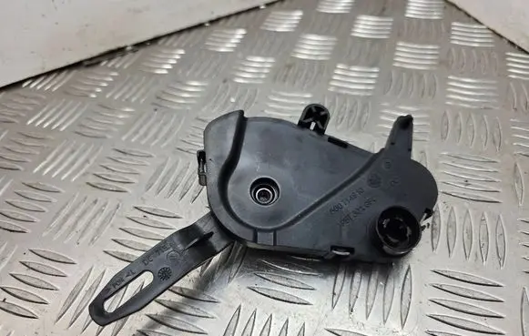 BMW 3 E92 E93 Seat belt height adjuster 560714910 560714710