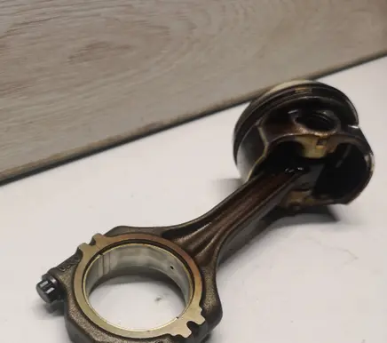 Volkswagen Tiguan Piston with connecting rod 076182 CAX