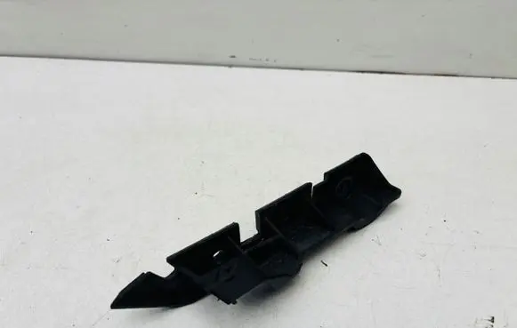 Audi A5 Sportback 8TA Front bumper mounting bracket 8T0807284C