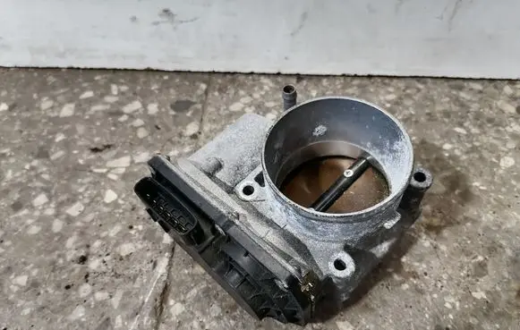 Lexus GS 300 350 430 450H Throttle valve 2203031020
