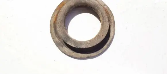 Hyundai Getz Front coil spring rubber mount 553321c000 55332-1c000