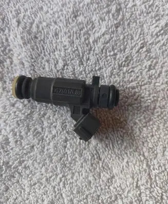 Peugeot 208 I Fuel injector 9676017480