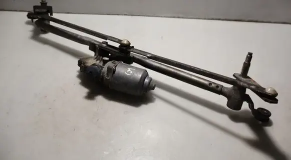 Chrysler Grand Voyager V Front wiper linkage and motor