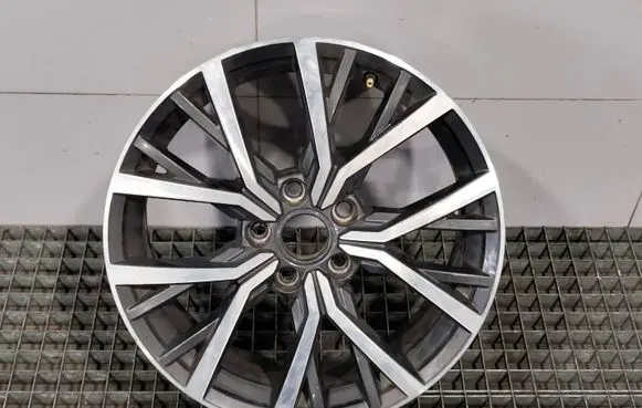 Volkswagen Tiguan R18 alloy rim 5NA601025A46 5NA601025A