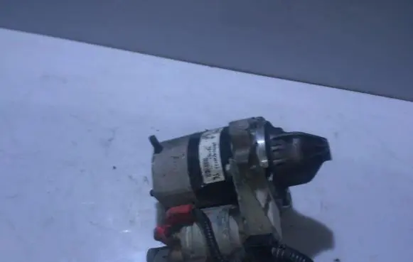 Peugeot 107 Starter motor 281000q012j