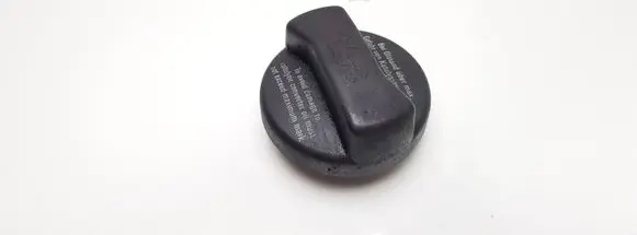 Volkswagen PASSAT B5 Oil filler cap 026103485A