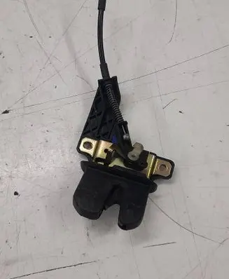 Audi A4 S4 B6 8E 8H Tailgate/trunk/boot lock/catch/latch 8e5827505a
