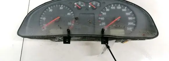 Volkswagen PASSAT B5 Speedometer (instrument cluster) 3B0919881N 110.008.794