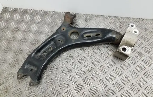 Volkswagen PASSAT B7 Front lower control arm/wishbone 3C0199231E