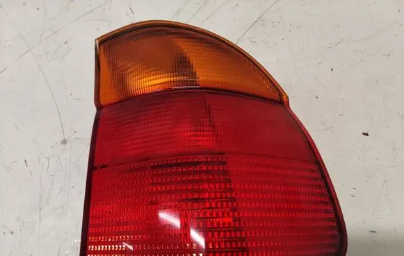 BMW 5 E39 Rear/tail lights 8361672