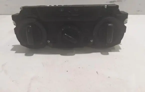 Skoda Octavia Mk2 (1Z) Climate control unit 74358110 05S5A1