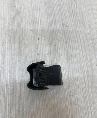 Audi A6 S6 C6 4F Front bumper mounting bracket 4F0807255 DN13673