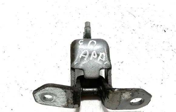 Suzuki Vitara (LY) Rear door lower hinge 7A02