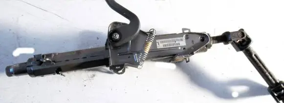 Skoda Octavia Mk2 (1Z) Steering wheel axle