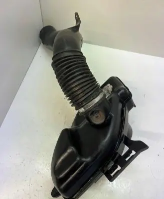 Intake resonator