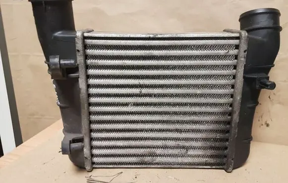 Audi A4 S4 B7 8E 8H Intercooler radiator 8E0145805F