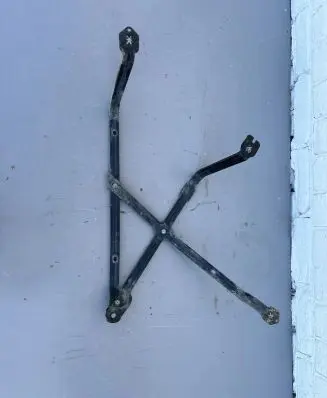 Citroen Berlingo Fuel tank mounting bracket 