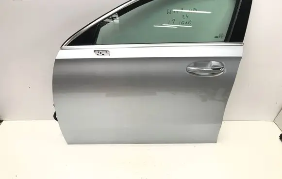 Mercedes-Benz A W177 Front door 