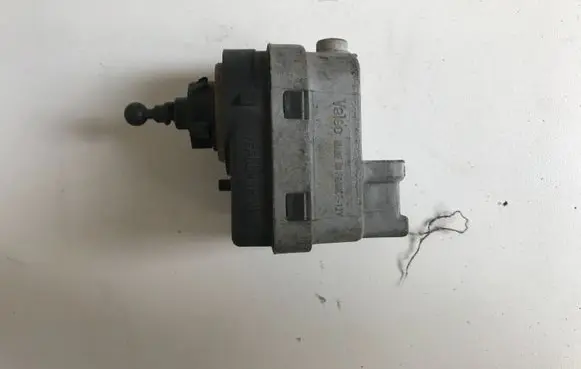 Mazda 323 Headlight level adjustment motor 