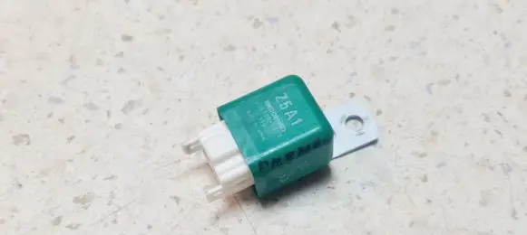 Mazda Premacy Other relay 0568002120 Z5A1