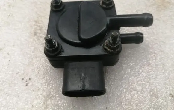 Toyota Avensis T250 Exhaust gas pressure sensor 8948020030 8948020020