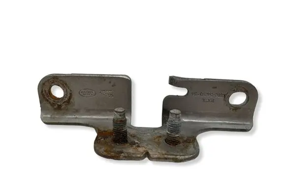 Land Rover Evoque II Muffler mount bracket/holder K8D25A295BA