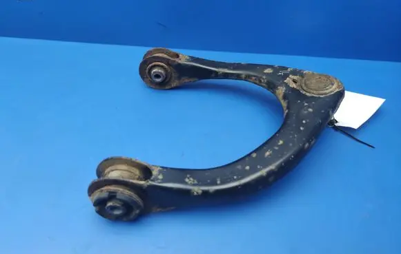 Lexus IS 220D-250-350 Front lower control arm/wishbone