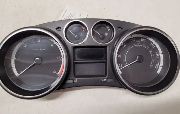 Peugeot 308 Speedometer (instrument cluster) 9665107880 TN88EV41I 24955