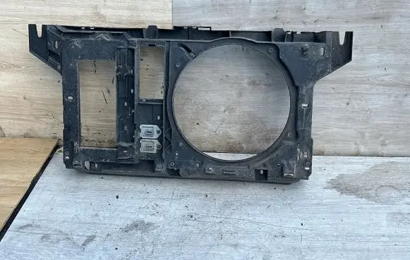 Citroen C5 Radiator support slam panel