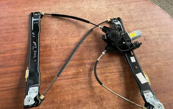Ford Grand C-MAX Front door window regulator with motor AM51U23201BE