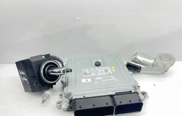 Engine ECU kit and lock set