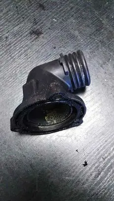 Thermostat/thermostat housing