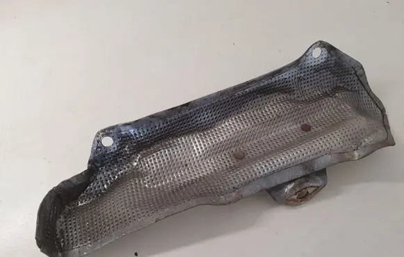 Mercedes-Benz S W222 Heat shield in engine bay A6420903141