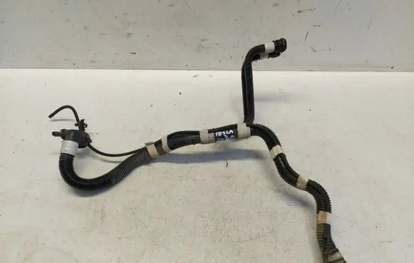 Tesla Model 3 Engine coolant pipe/hose 1101579-00-A