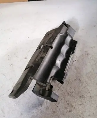 Engine bonnet/hood sound/heat insulation