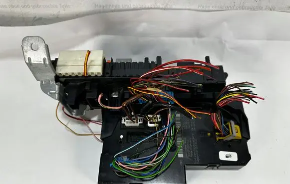 Mercedes-Benz C W204 Fuse box set 2049065602