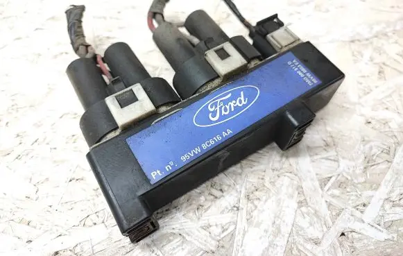 Ford Galaxy Coolant fan relay 7MO000317D 95VW8653EA