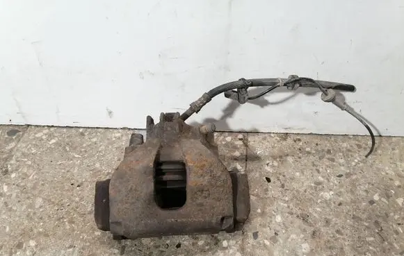 Volvo V70 Front brake caliper 830
