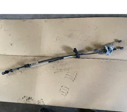 Opel Insignia A Gear shift cable linkage 55560991 080410190705