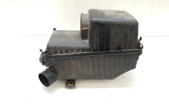 KIA Carens II Air filter box 0K2FA13320