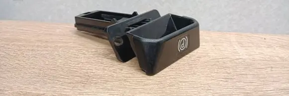 Mercedes-Benz S W220 Hand brake release handle 2204270312
