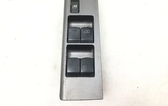 Nissan Pathfinder R51 Electric window control switch 