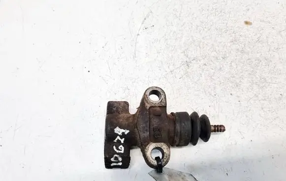Subaru Legacy Master brake cylinder