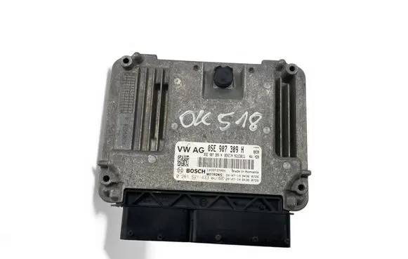 Skoda Karoq Engine control unit/module ECU 05E907309H 0261S21433