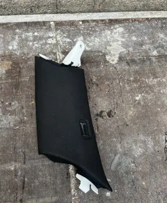 BMW X6 E71 (C) pillar trim 51436979850 6979850