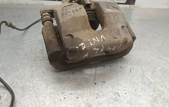 Mercedes-Benz C W204 Front brake caliper 4110b 41308 AUTUR4
