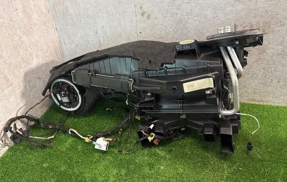 Mercedes-Benz E W213 Interior heater climate box assembly A2388304300