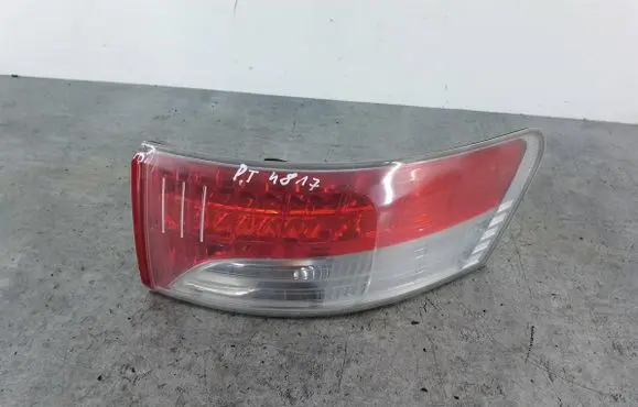 Toyota Avensis T270 Rear/tail lights 